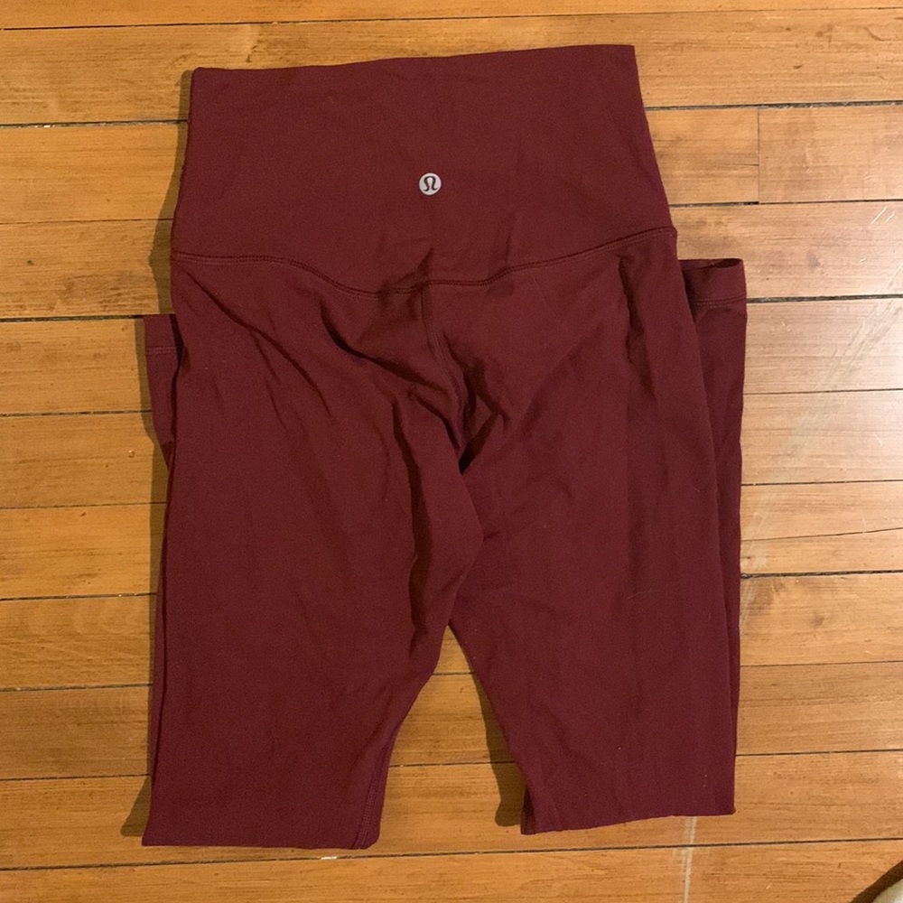 ON HOLD Lululemon Align High-Rise Leggings Color Cassis